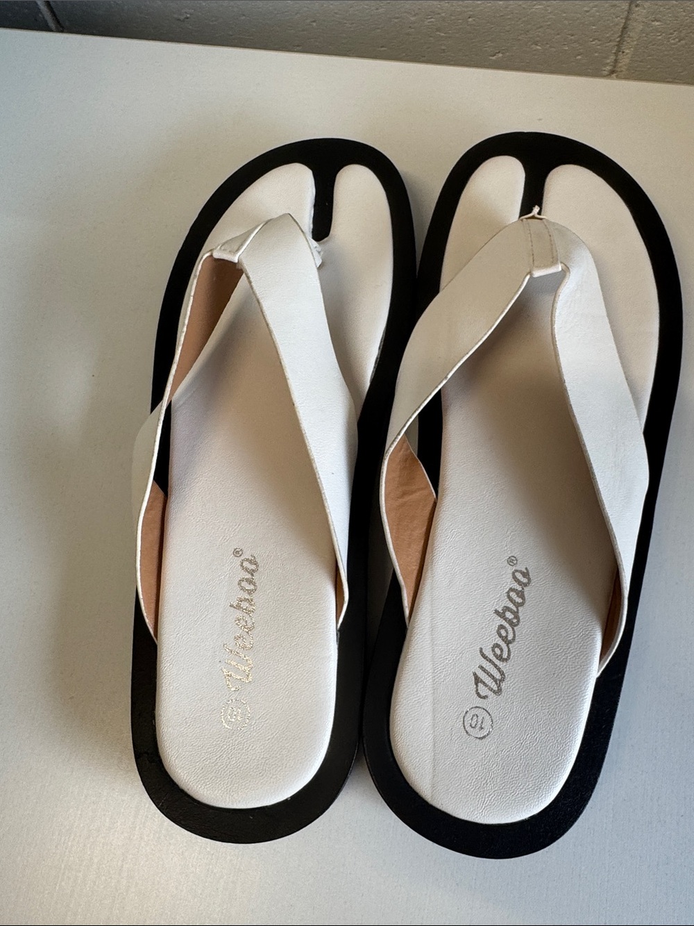Weeshoo Women’s White and Black Toe-Post Sandals